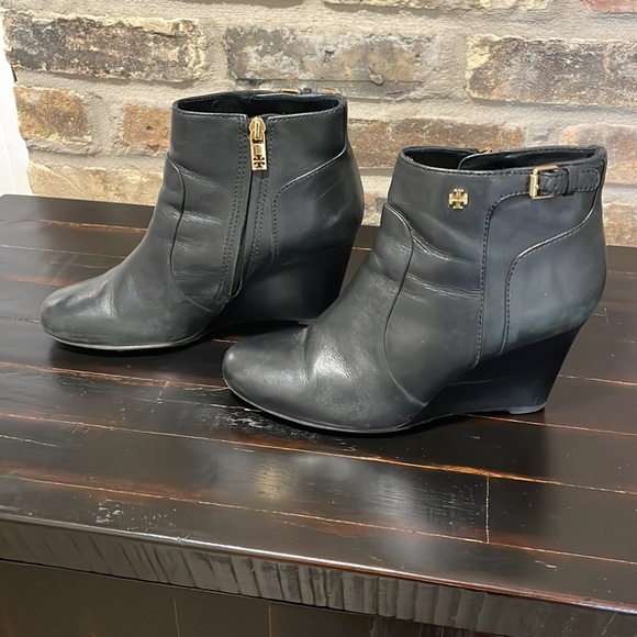Tory Burch wedge booties! Size 8 - Picture 3 of 6